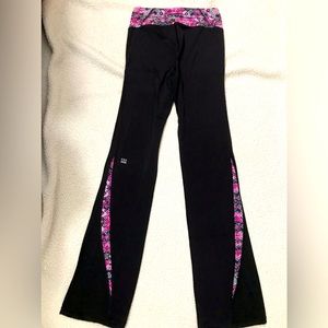 Workout pants. VSX. Black with print detail
